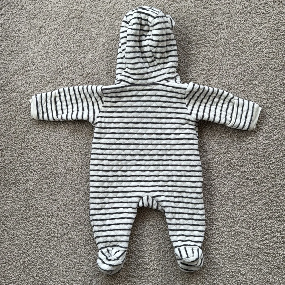 Nordstrom Stripe Blue Fleece Bodysuit (6month)